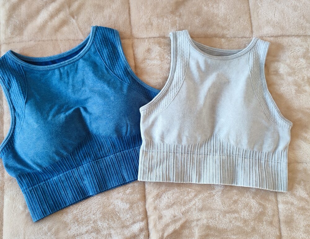 Crop Top Bretel Seamless efecto pre lavado - Imagen 4