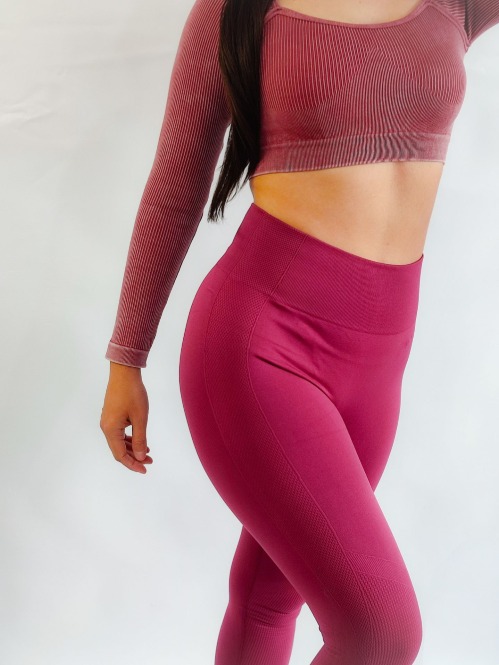 Crop top mangas largas seamless con trama - Imagen 2